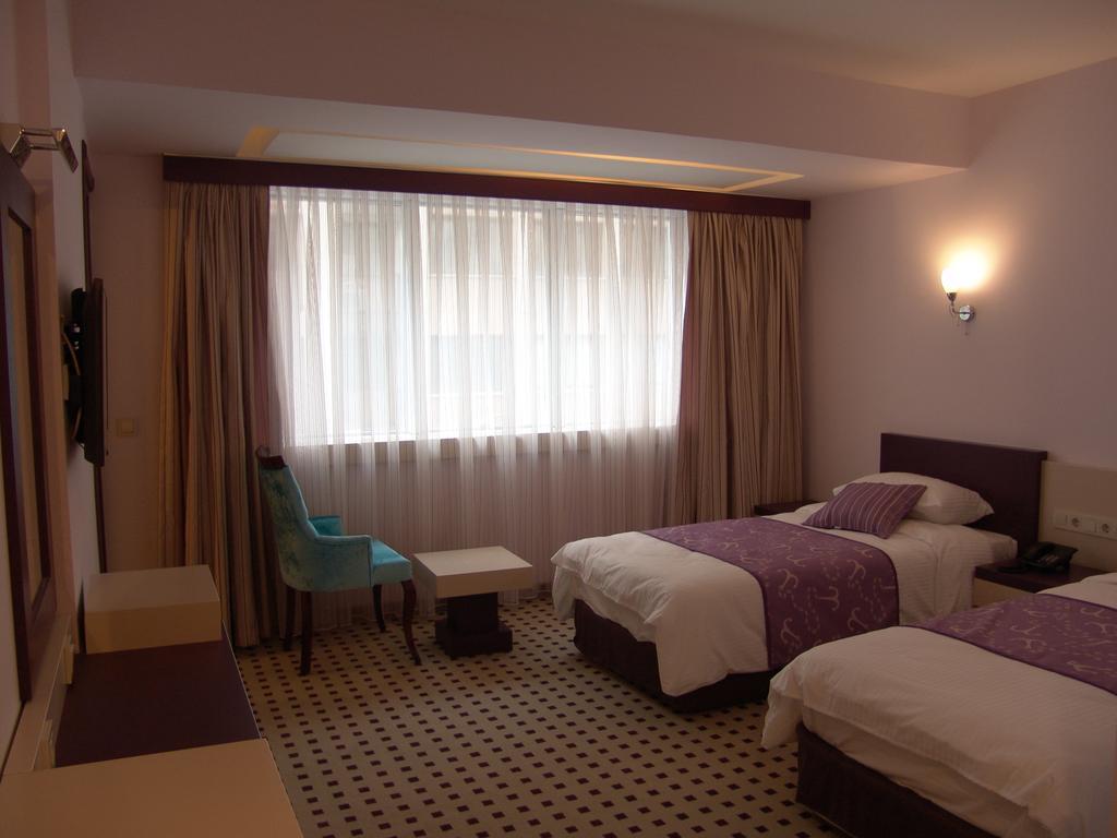 Izan Hotel İzmir Kamer foto